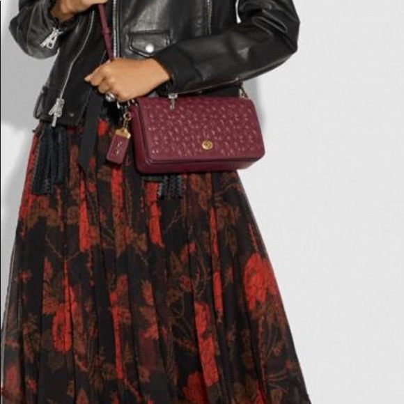 Dinky In Signature Leather in Bordeaux - Picture 3 of 4